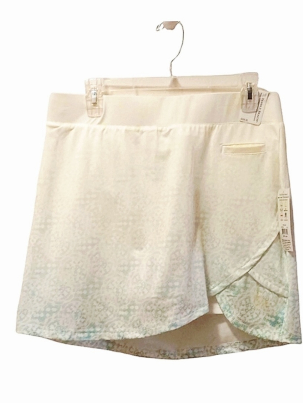 - DRY-LUXE PERFORMANCE SPORT SKORT NWT